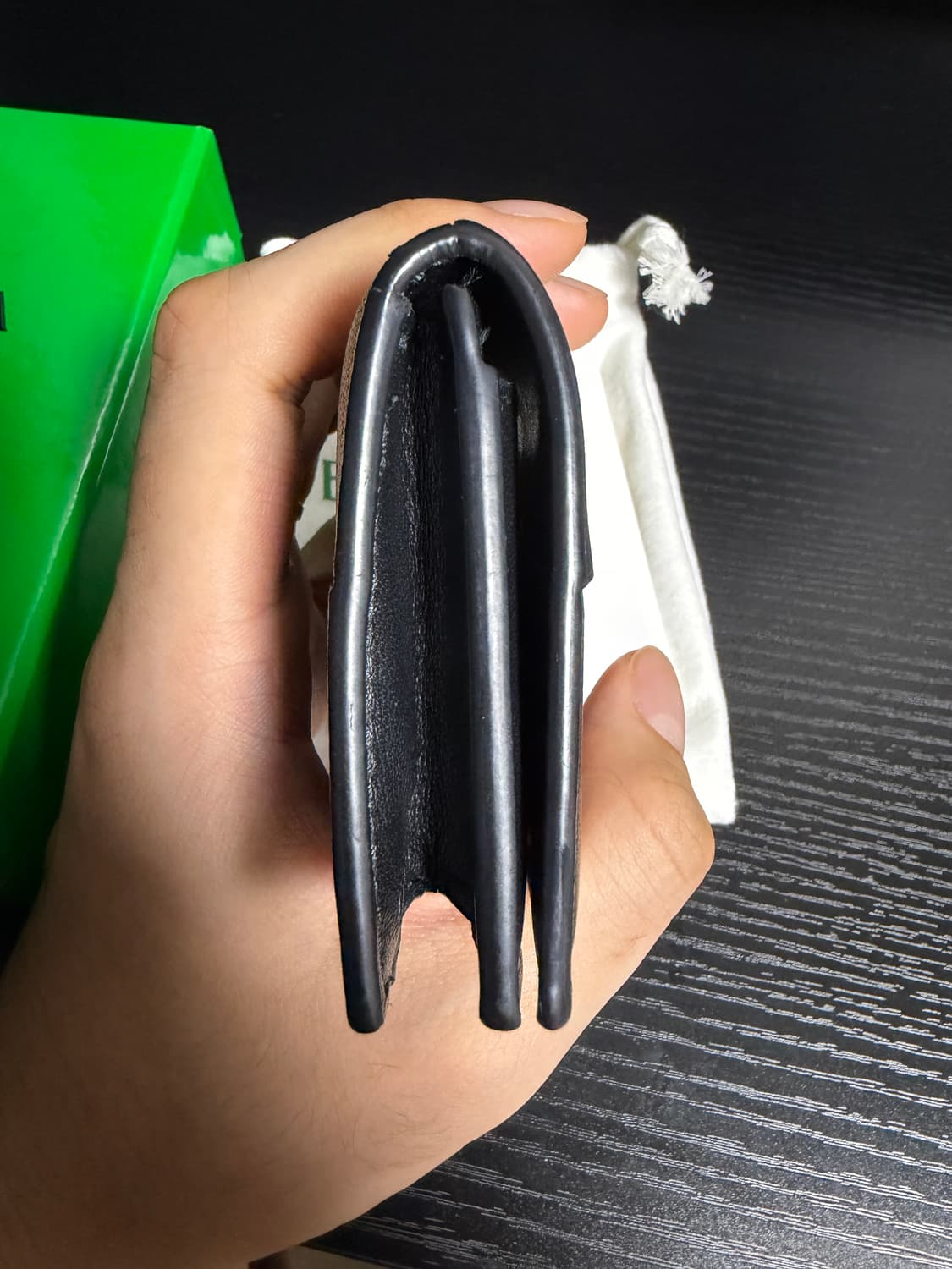 보테가베네타 카세트 비즈니스 카드지갑 블랙 상품이미지4