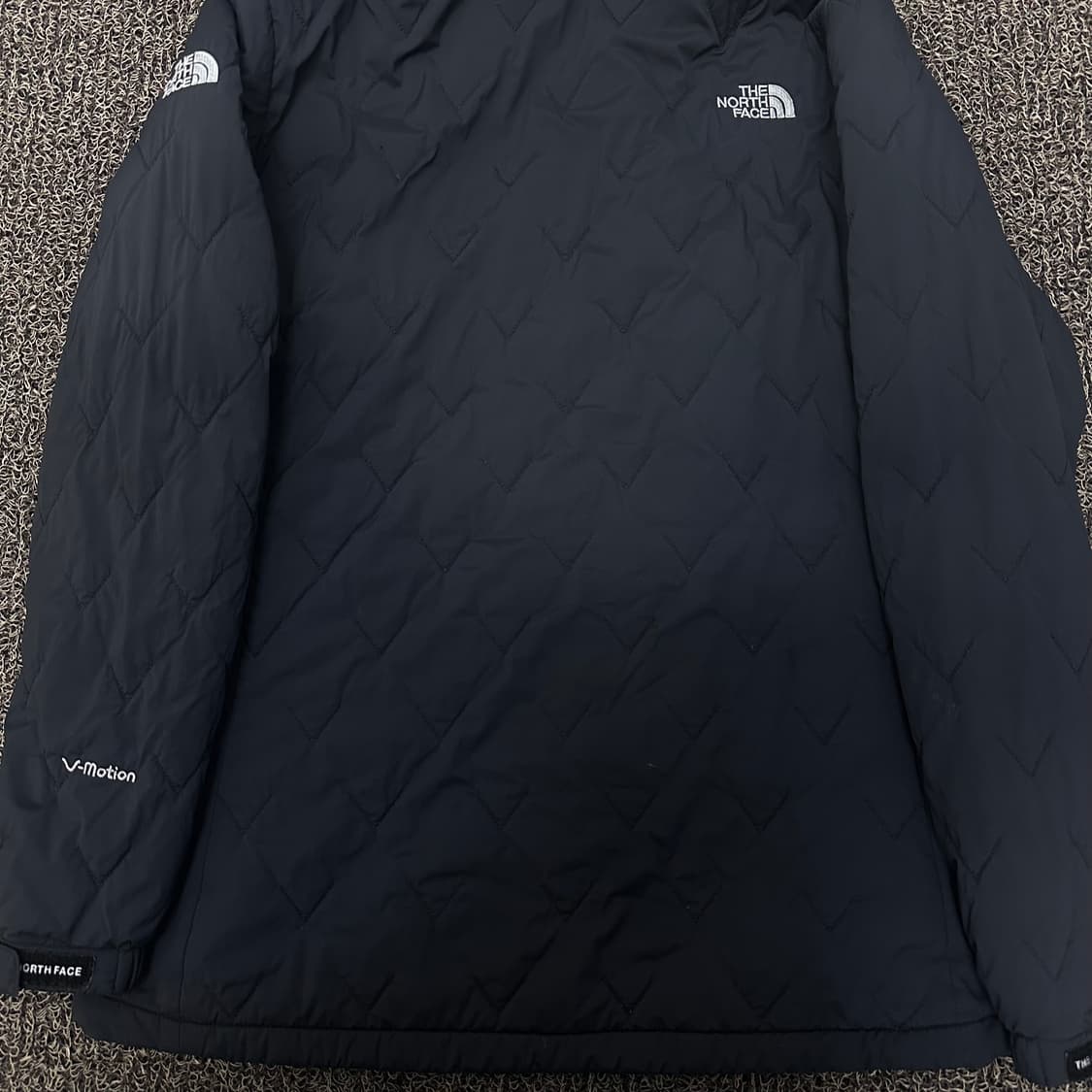 노스페이스 여성 V-Motion 후드 퀼팅 에어 자켓 블랙 XL 상품이미지7