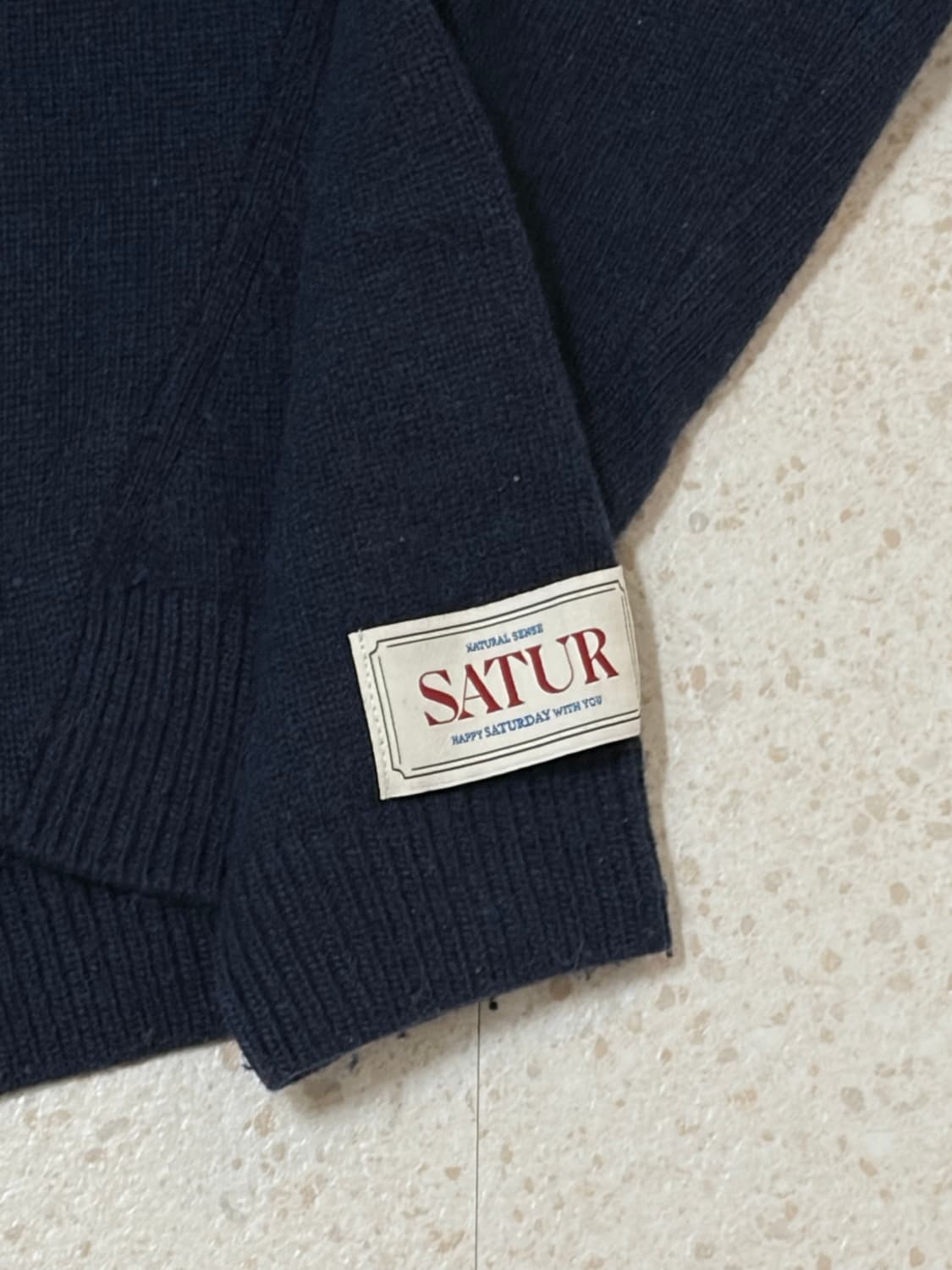 SATUR세터 여성 트임 니트 1회 시착만 상품이미지2