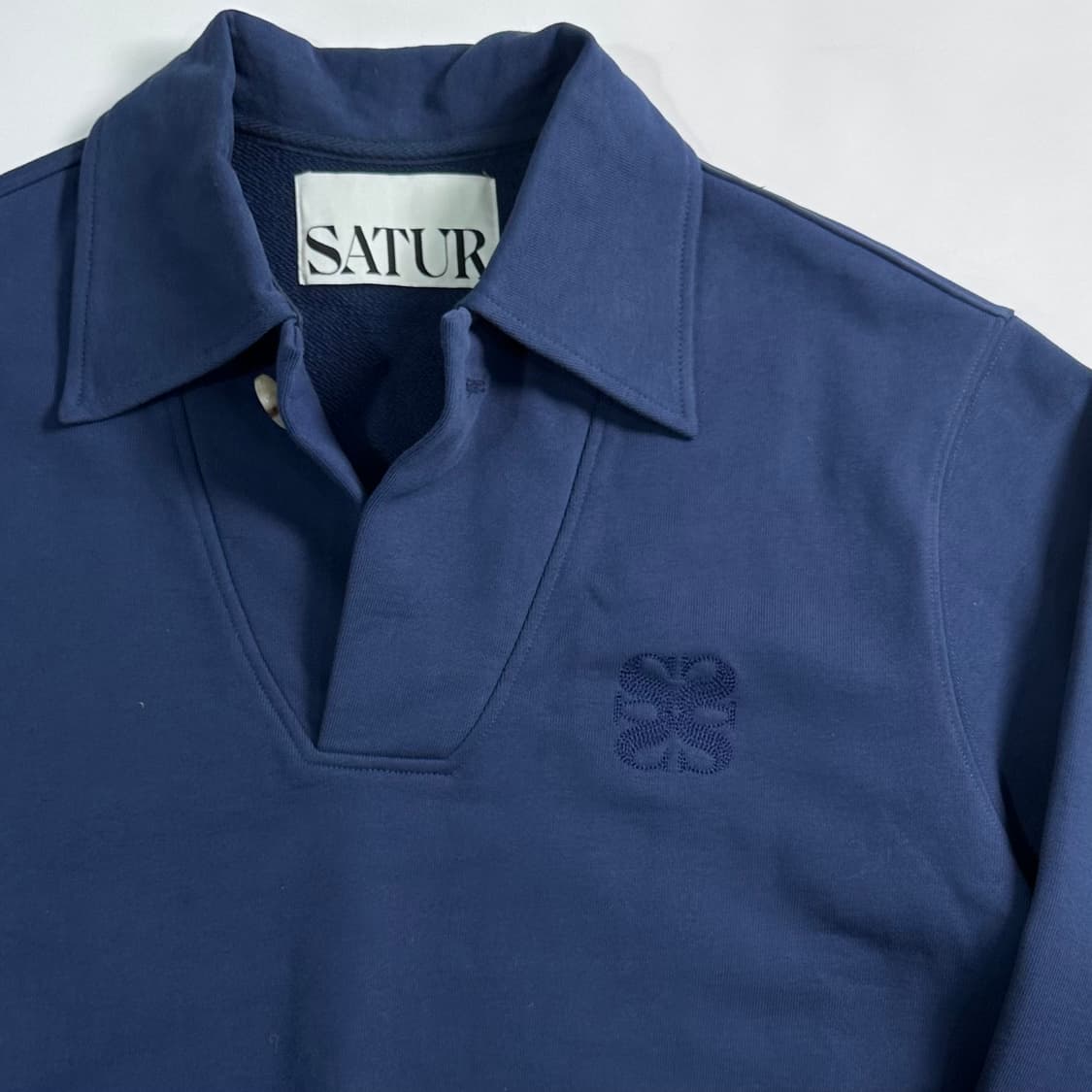 세터 네이비 카라 맨투맨 상품이미지3