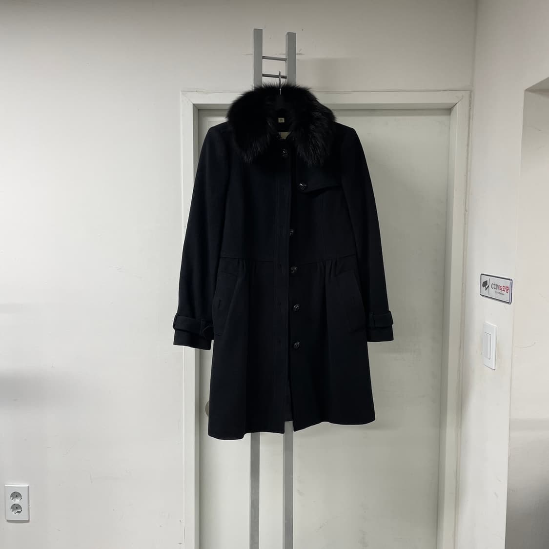 버버리 블랙 퍼 코트 6(W) 상품이미지1