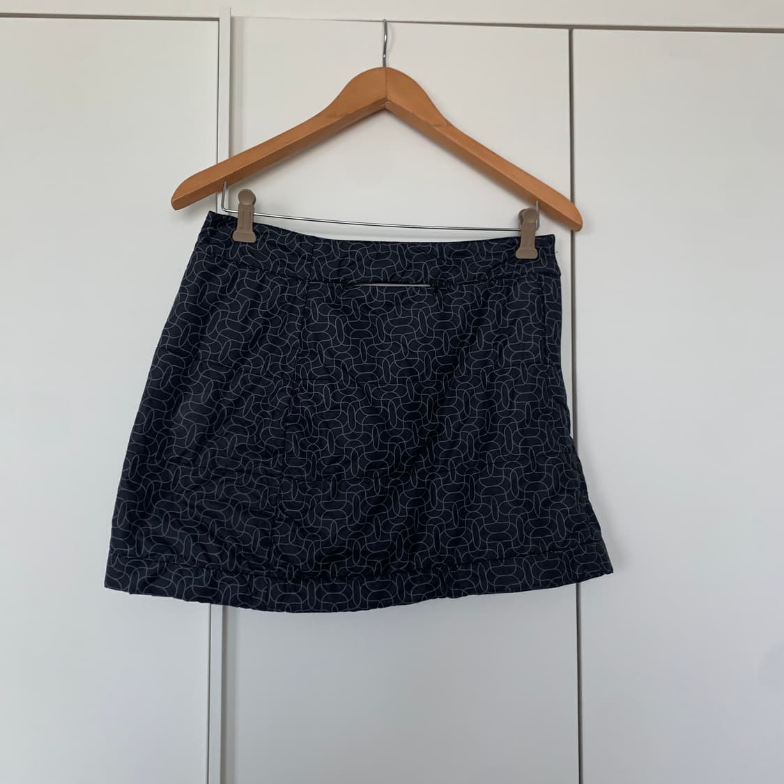 마운틴하드웨어 패딩 미니스커트 28 사이즈 상품이미지1