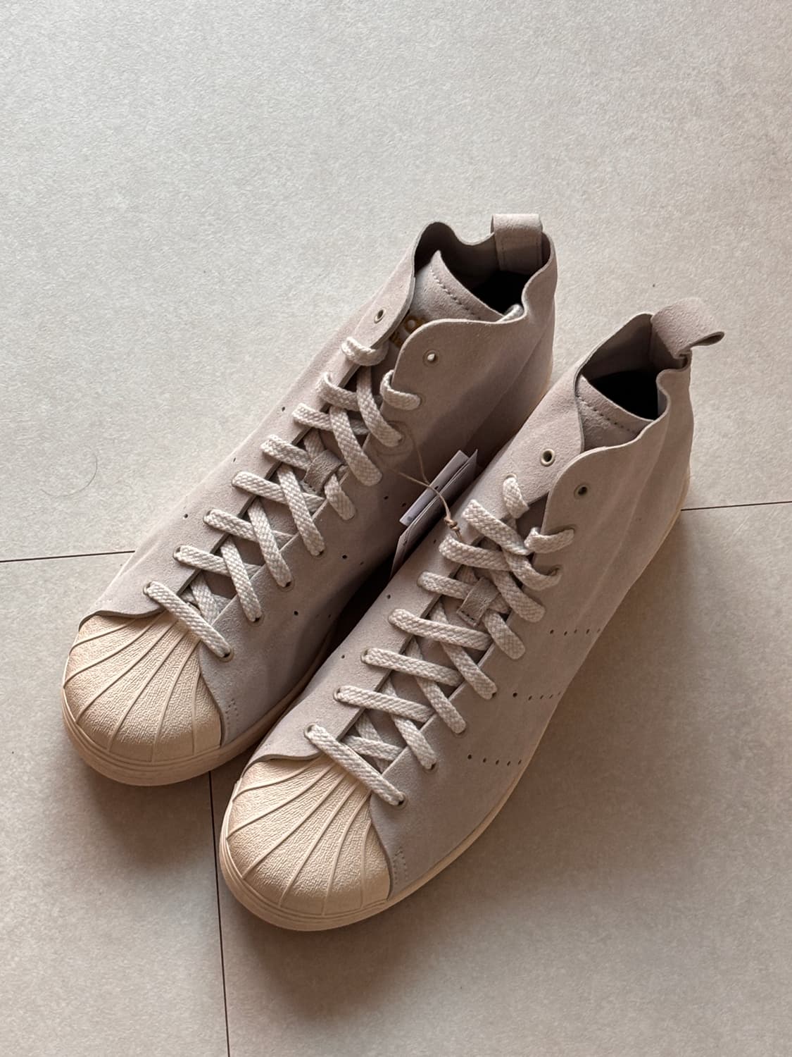 아디다스 x 웨일즈보너 슈퍼스타 하이 그레이 상품이미지10