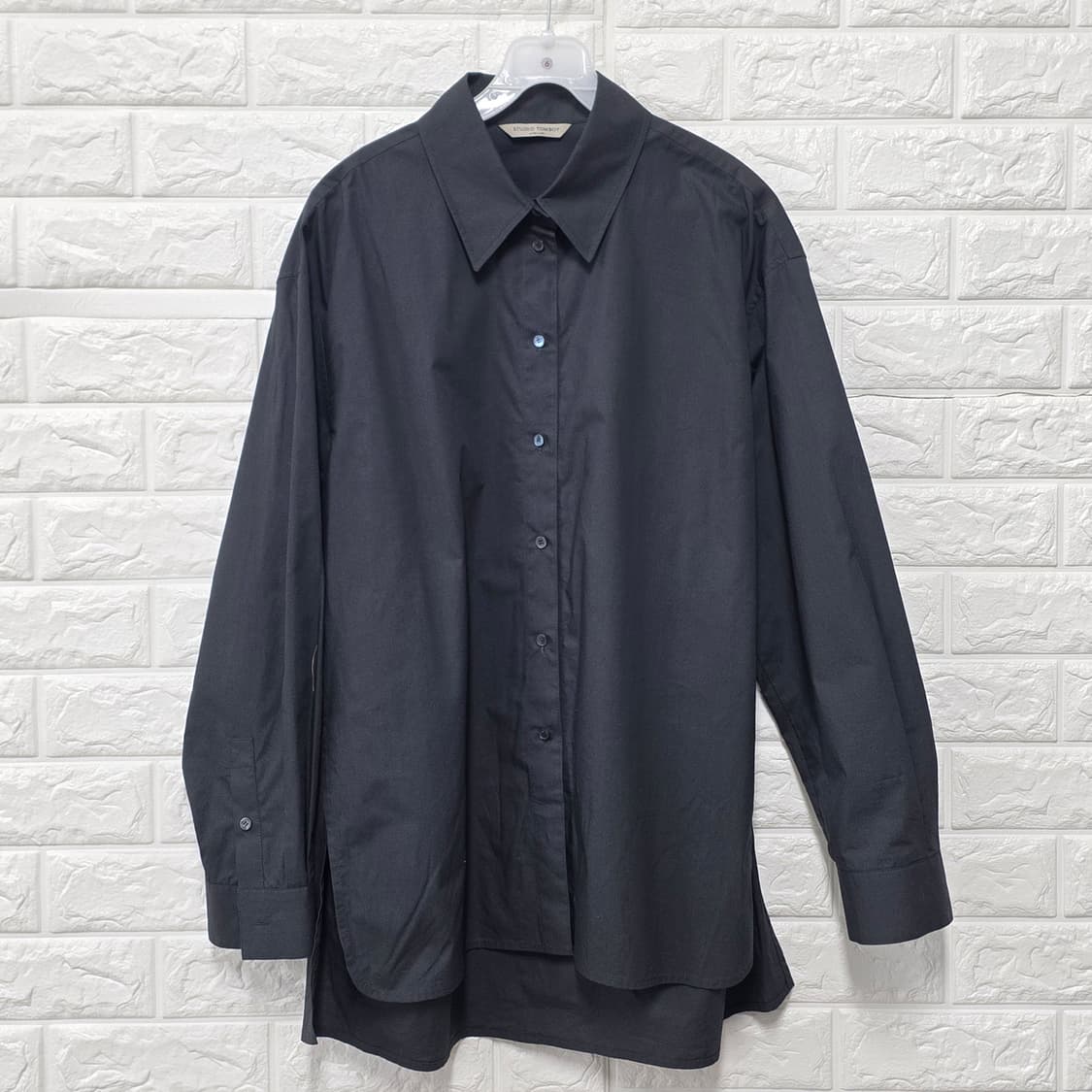 택포) 스튜디오 톰보이 아틀리에 블랙 셔츠 L 상품이미지1