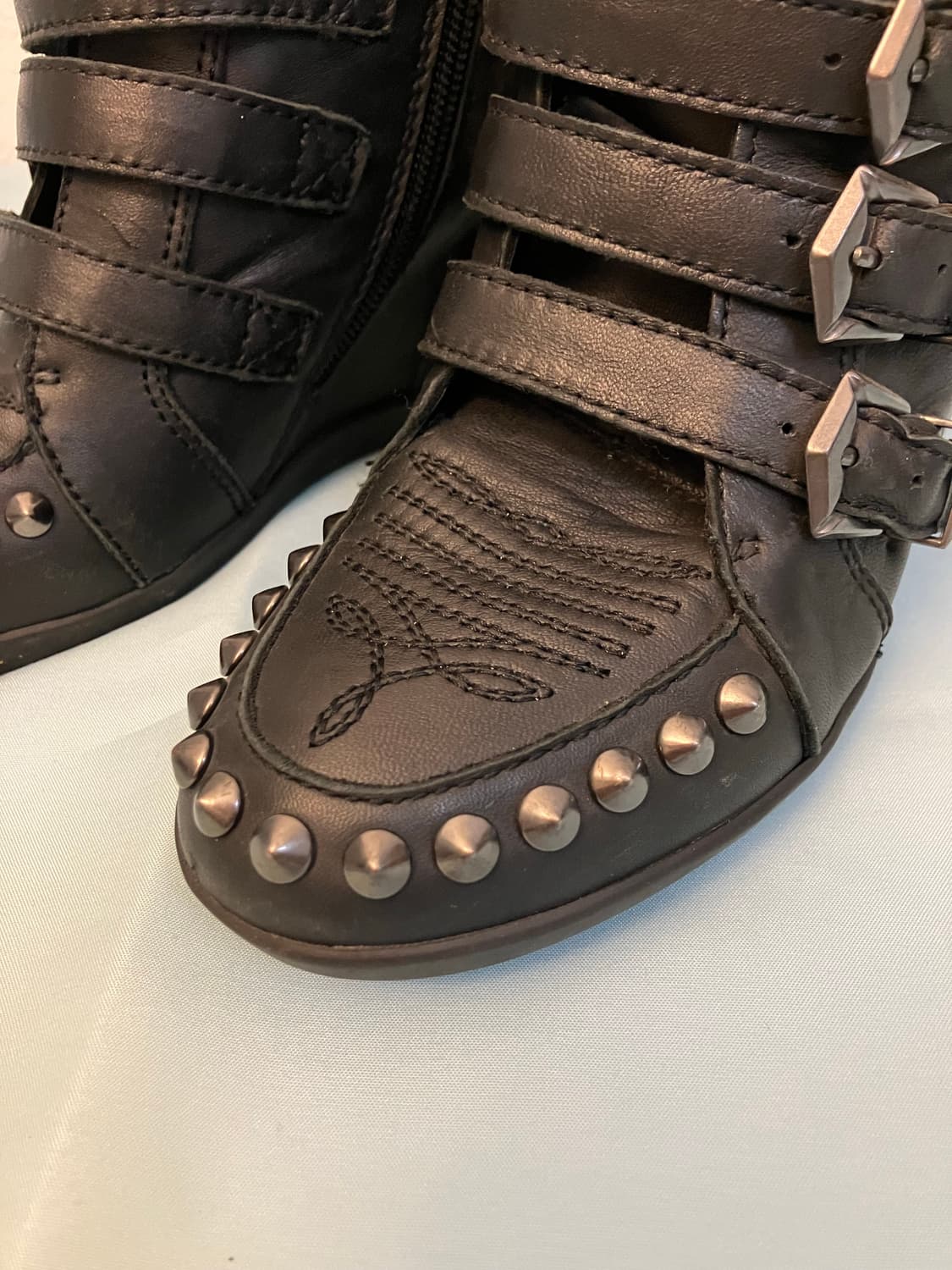 Ash 아쉬 스터드 버클 스니커즈 웨지힐 운동화 키높이 스니커즈 y2k 상품이미지4