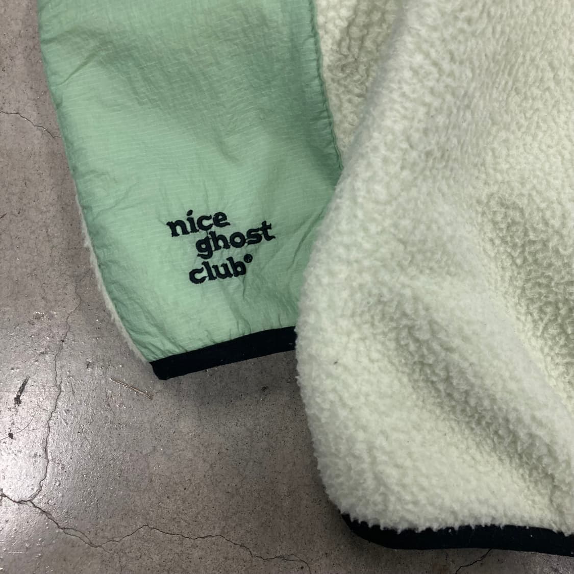 나이스 고스트 클럽 민트 컬러 스펠아웃 플리스 자켓 상품이미지5