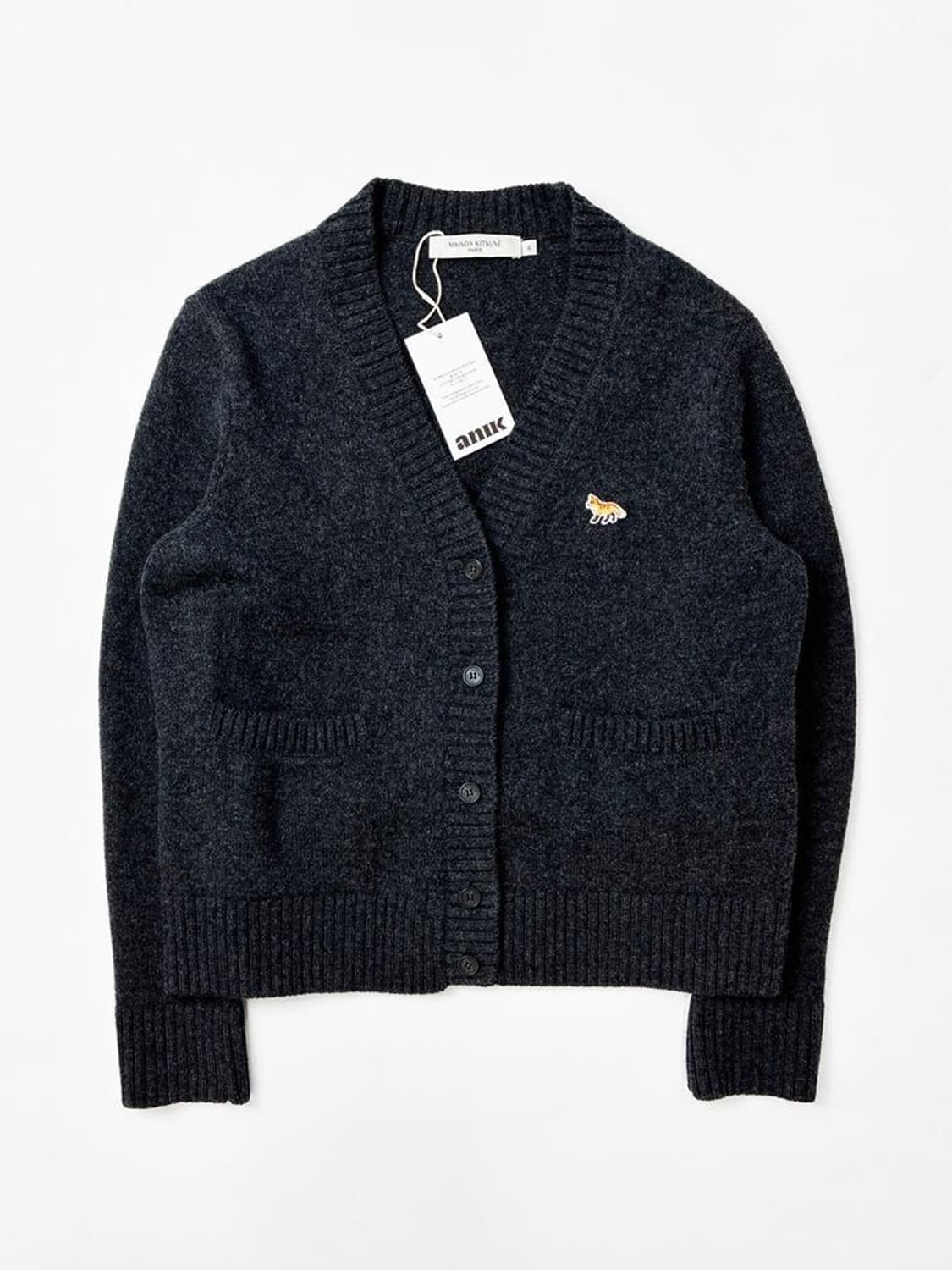 메종키츠네 22Fw 폭스 패치 브이넥 니트 가디건 PN5140 상품이미지1