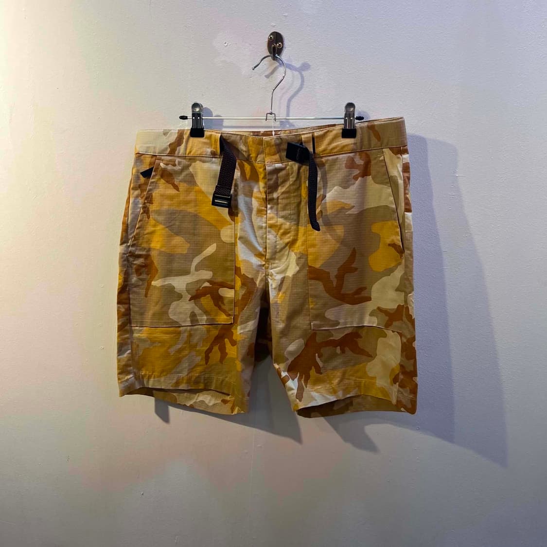 [32] 나이키 SB 립스탑 데저트 카모 쇼츠 카고 하프 팬츠 상품이미지1