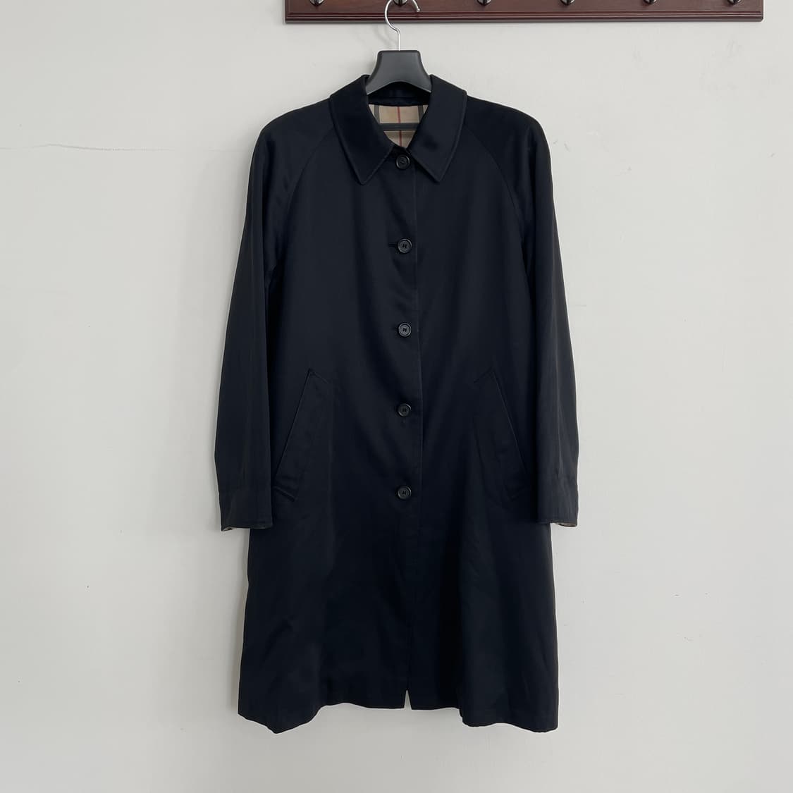 버버리 블랙 싱글 트렌치 코트 상품이미지1