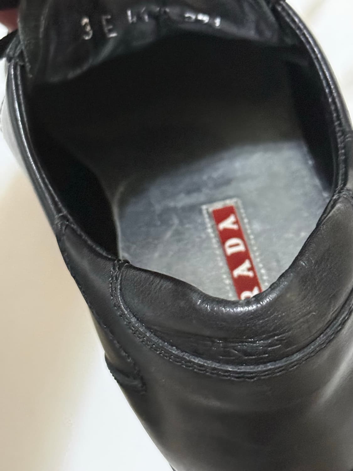 PRADA 프라다 로우프로파일 레더 스니커즈 37.5 상품이미지5