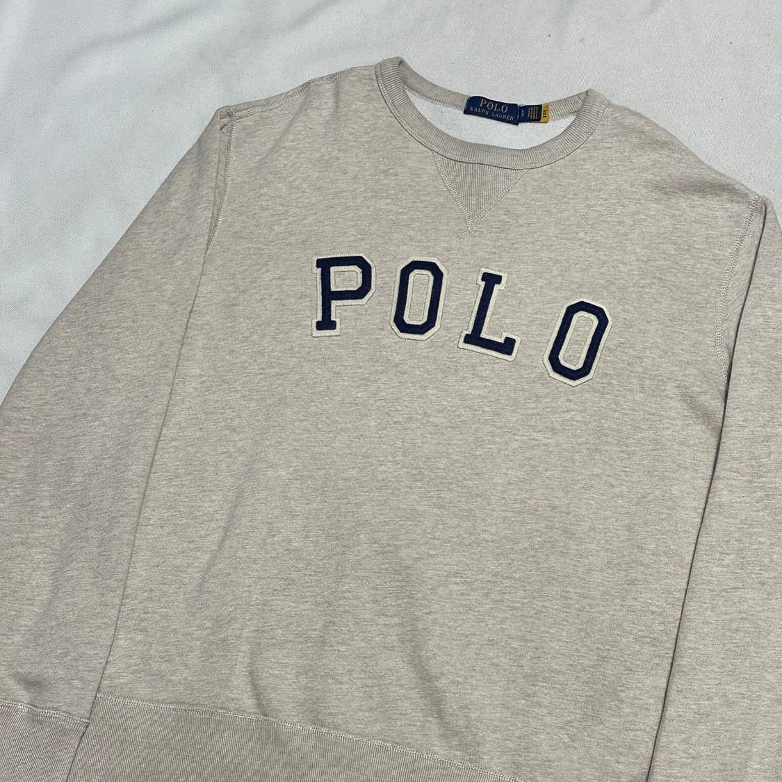 L 폴로랄프로렌 로고 패치 오트밀 기모 맨투맨 상품이미지1