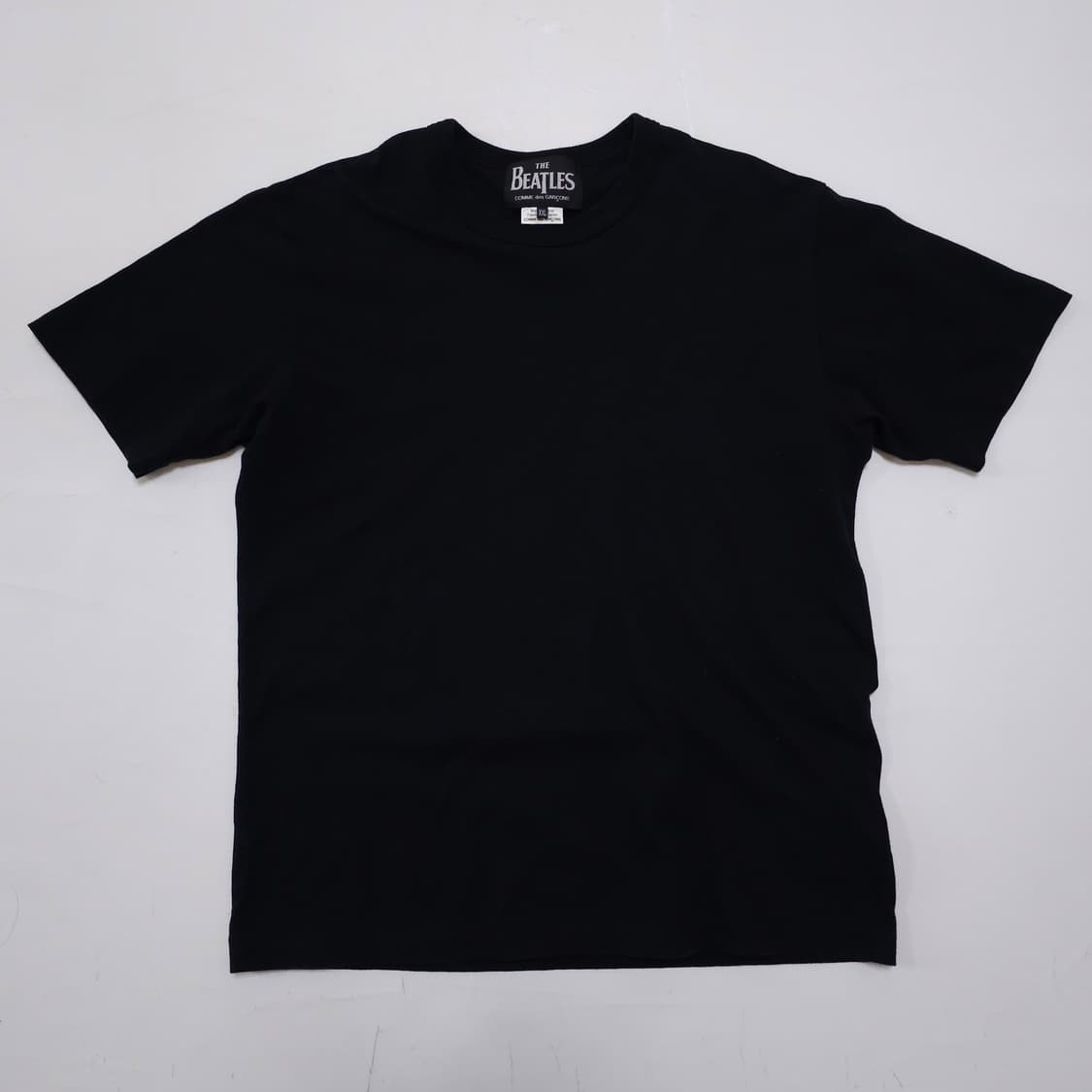 꼼데가르송 x 비틀즈 백로고 반팔티 상품이미지2