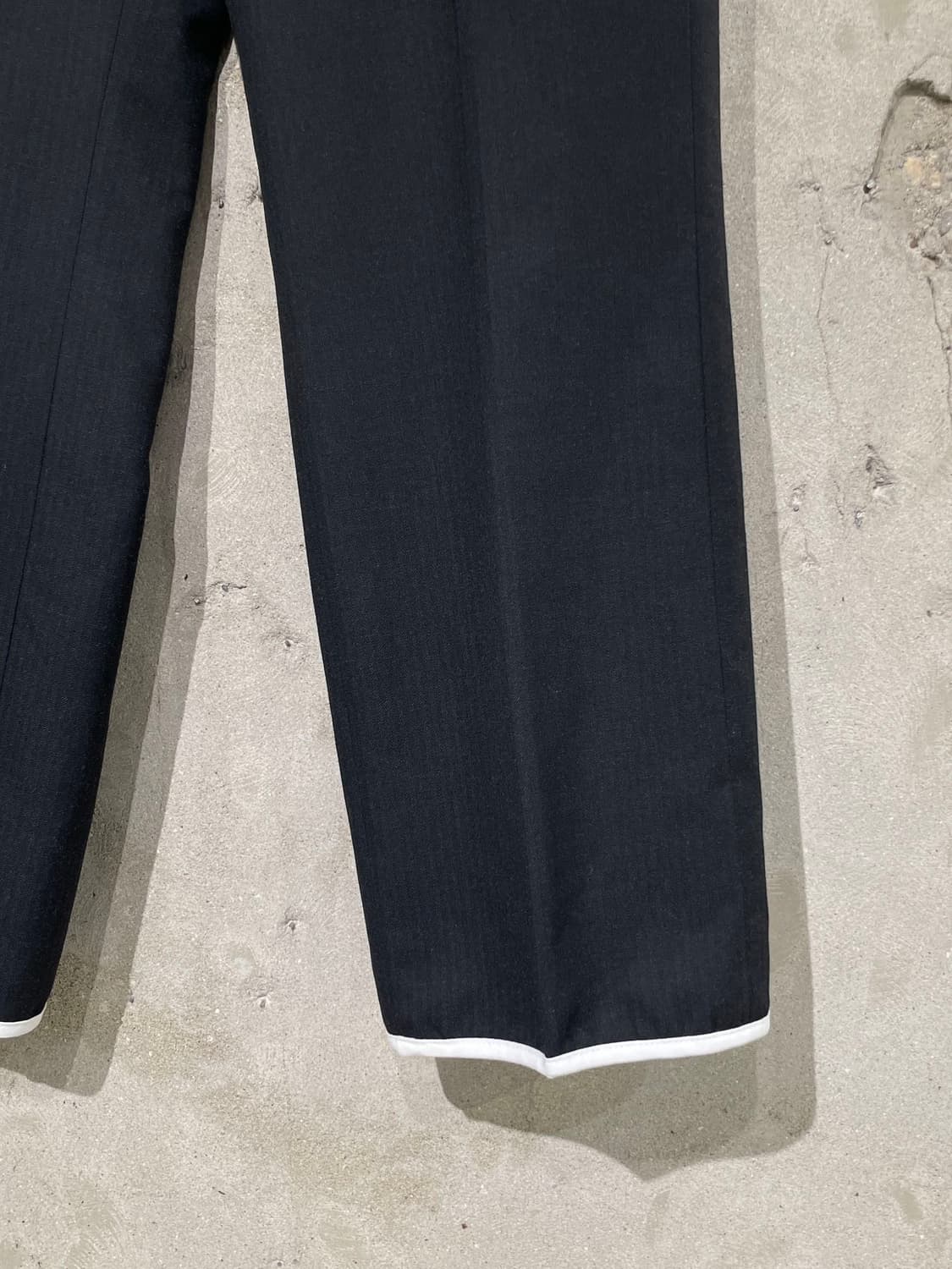 아더에러 블랙 장르리스 햄 패널 슬랙스 상품이미지5