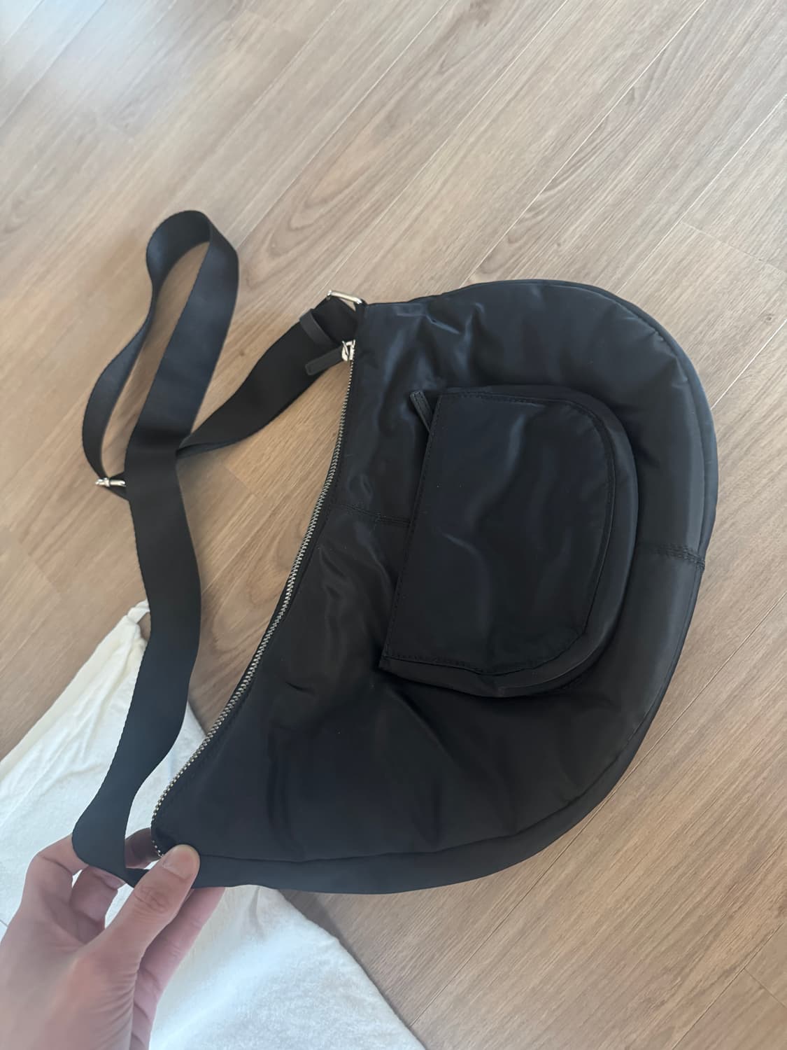 준지 juun.j 나일론 호보백 크로스백 가방 판매 상품이미지4