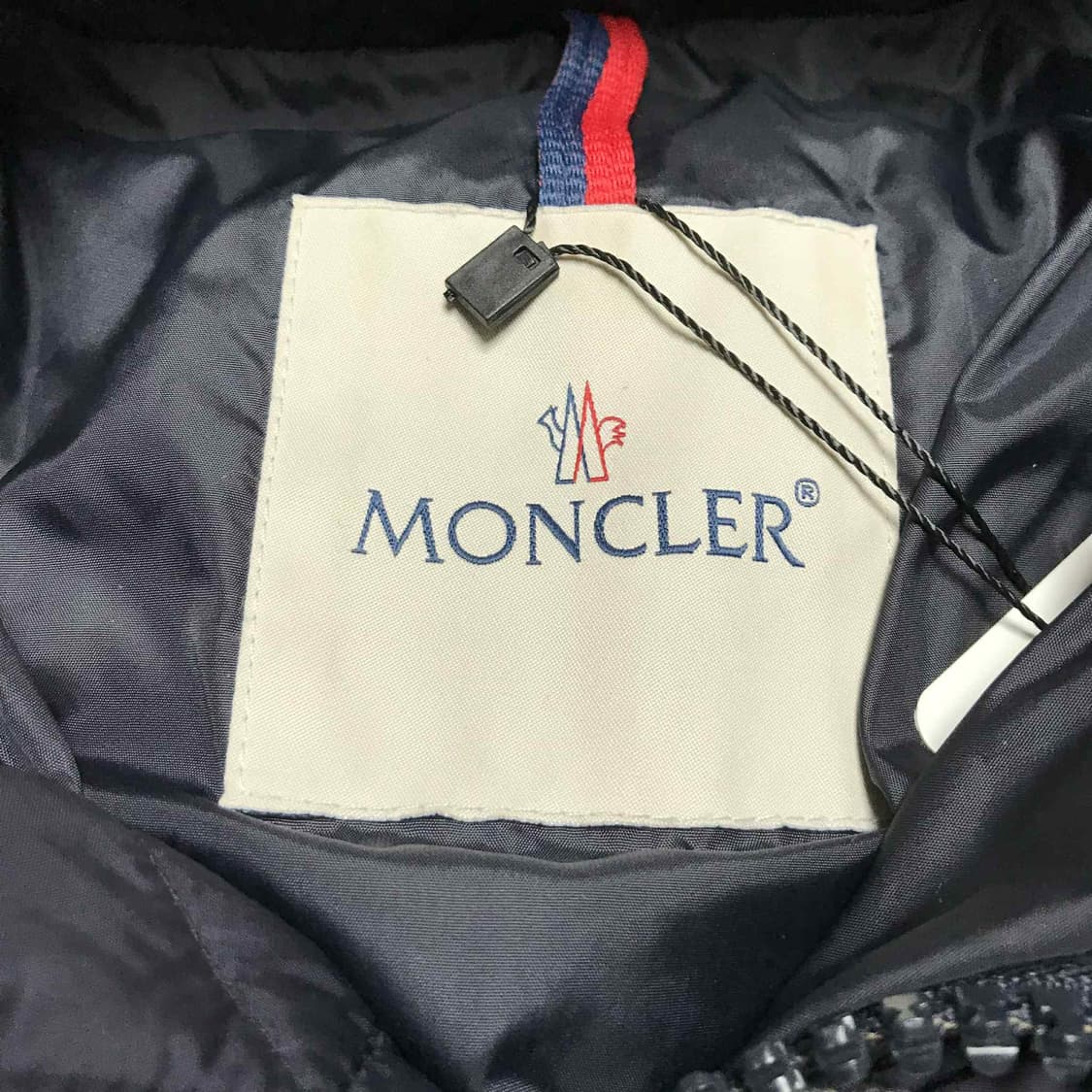 {클로젯}[4][22F/w 백화점판]몽클레어 모렐 숏 다운 패딩 상품이미지5