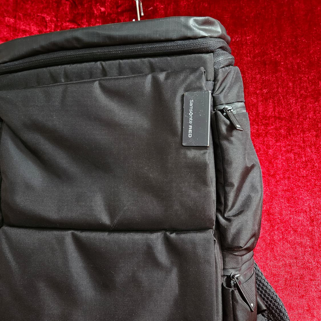 샘소나이트 레드 멀티포켓 비즈니스 캐주얼 백팩 32 x 48 x 14 상품이미지2