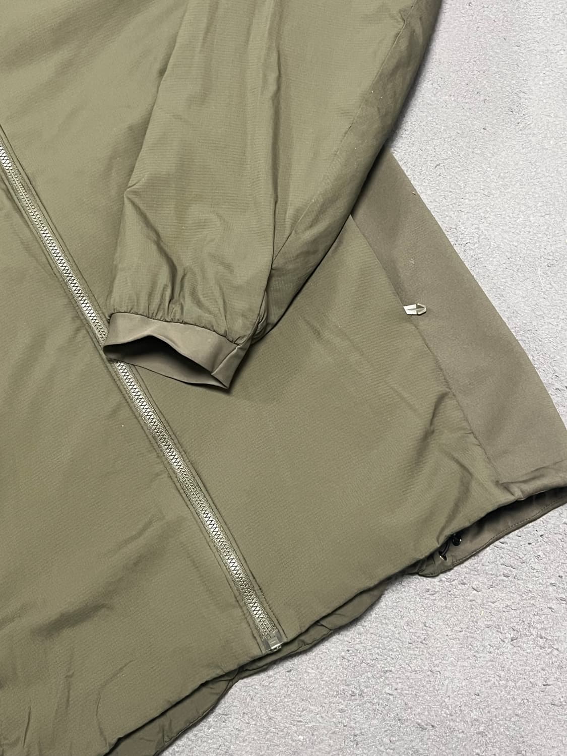 아크테릭스 아톰 후디 lt 카키 상품이미지4