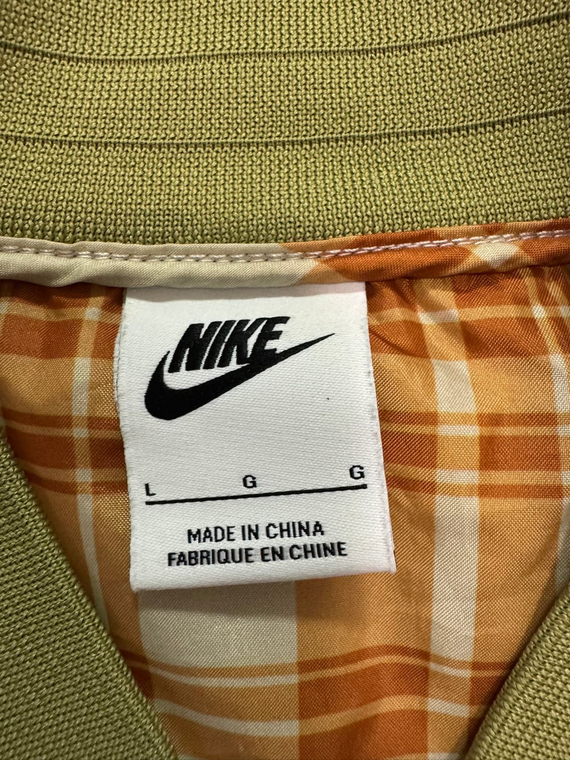 나이키 퀄티드 올리브그린 깔깔이 점퍼(L사이즈) 상품이미지3
