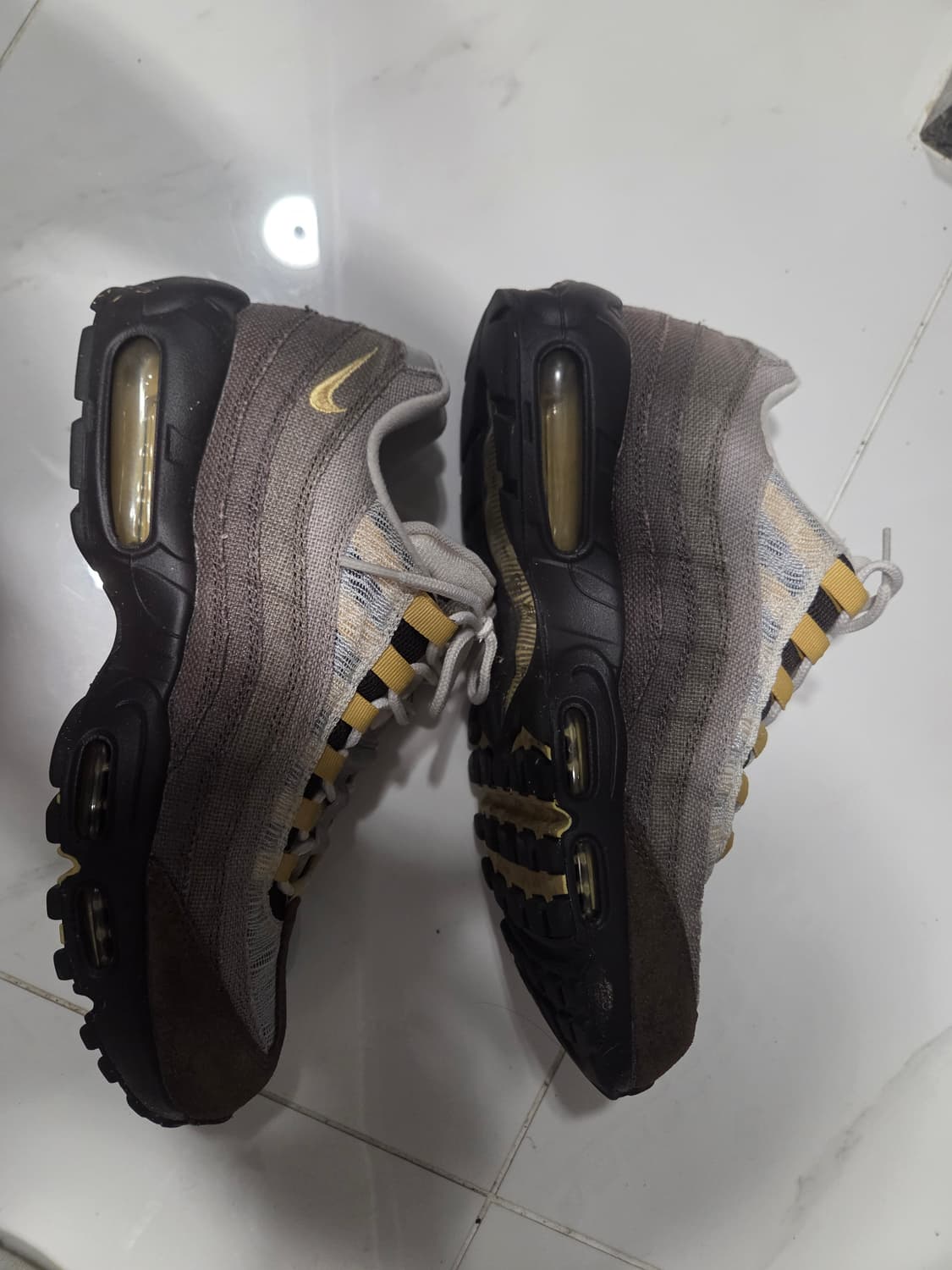 나이키 에어맥스95 아이언스톤 275 상품이미지3