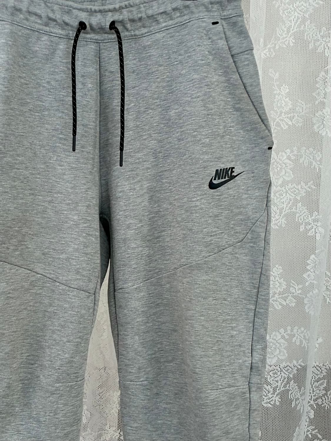 M) 나이키 테크팩 조거 밴딩 팬츠 그레이 상품이미지3
