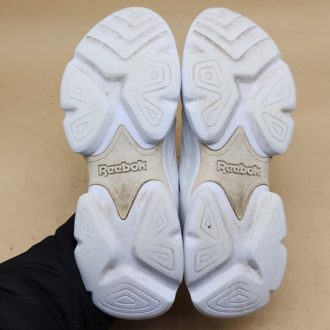 리복 아도런 여성운동화240  상품이미지3