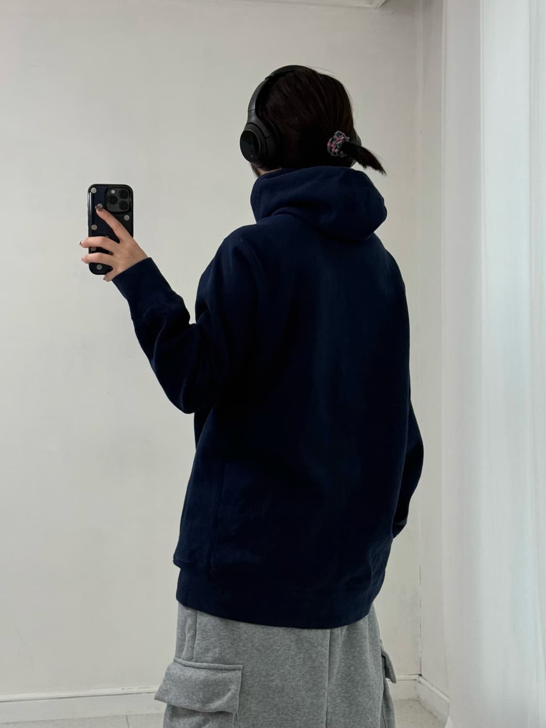 노아 네이비 후드티 상품이미지4