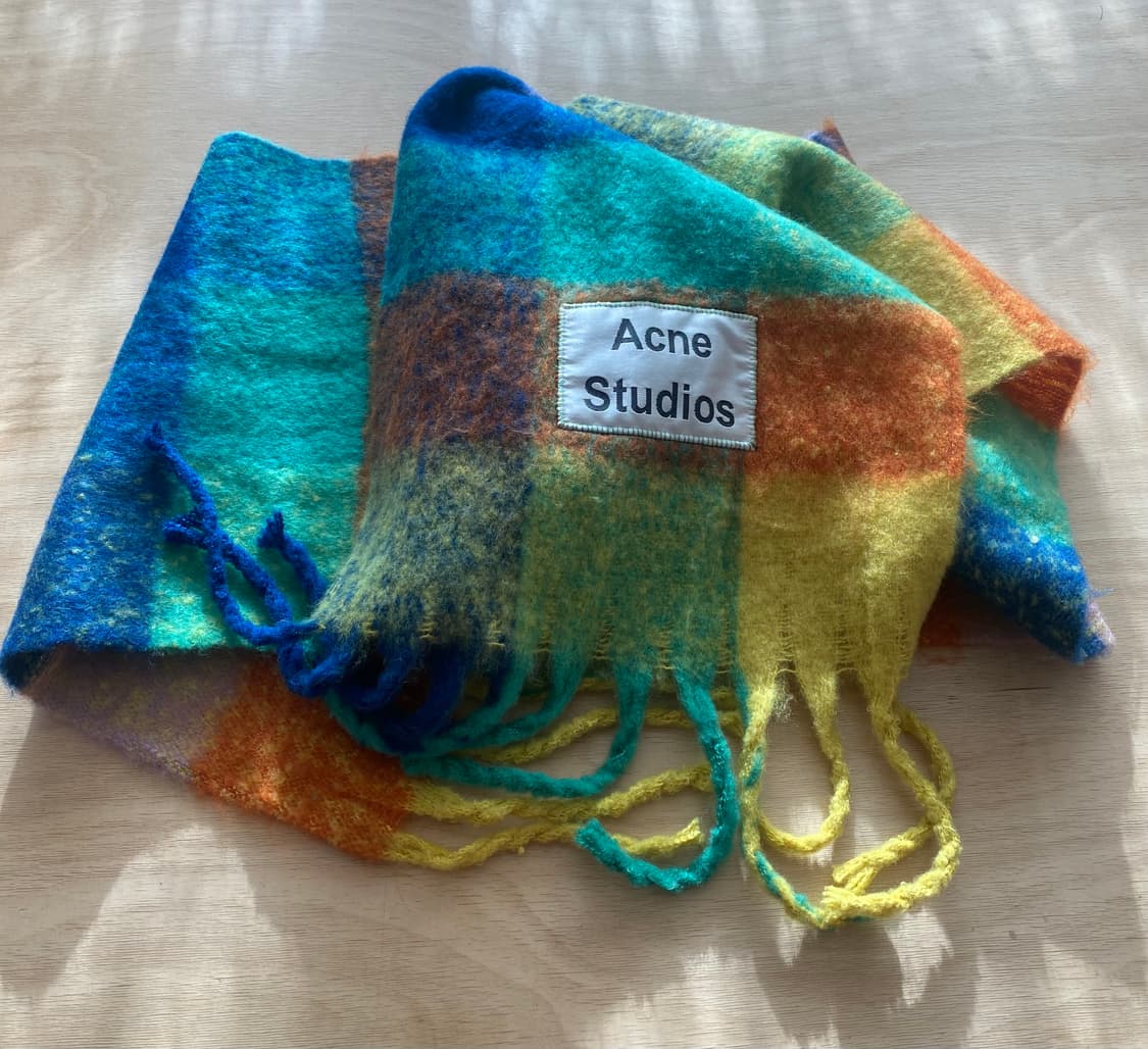 아크네 스튜디오 모헤어 머플러 상품이미지1