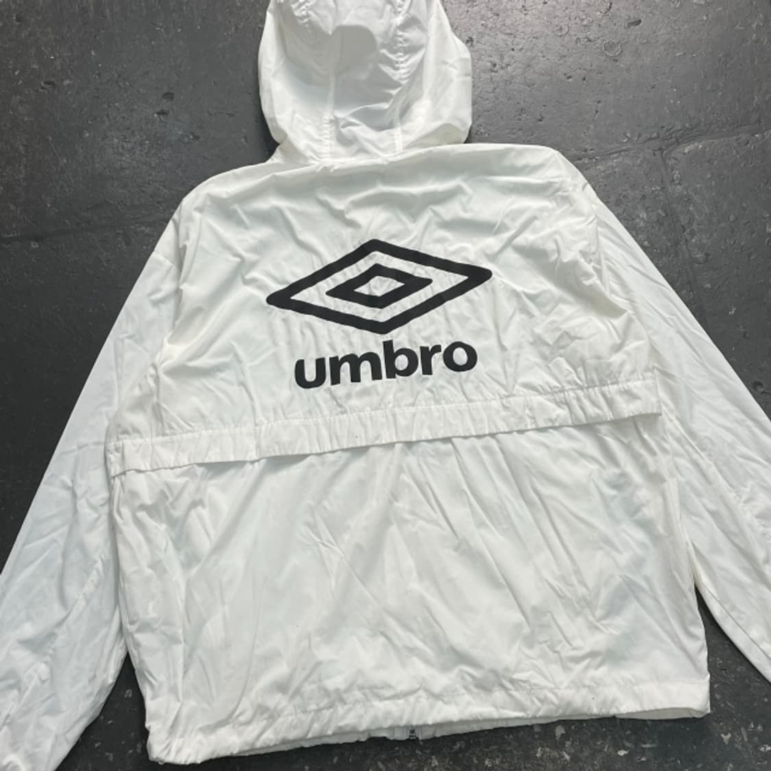 100 엄브로 바람막이 상품이미지6