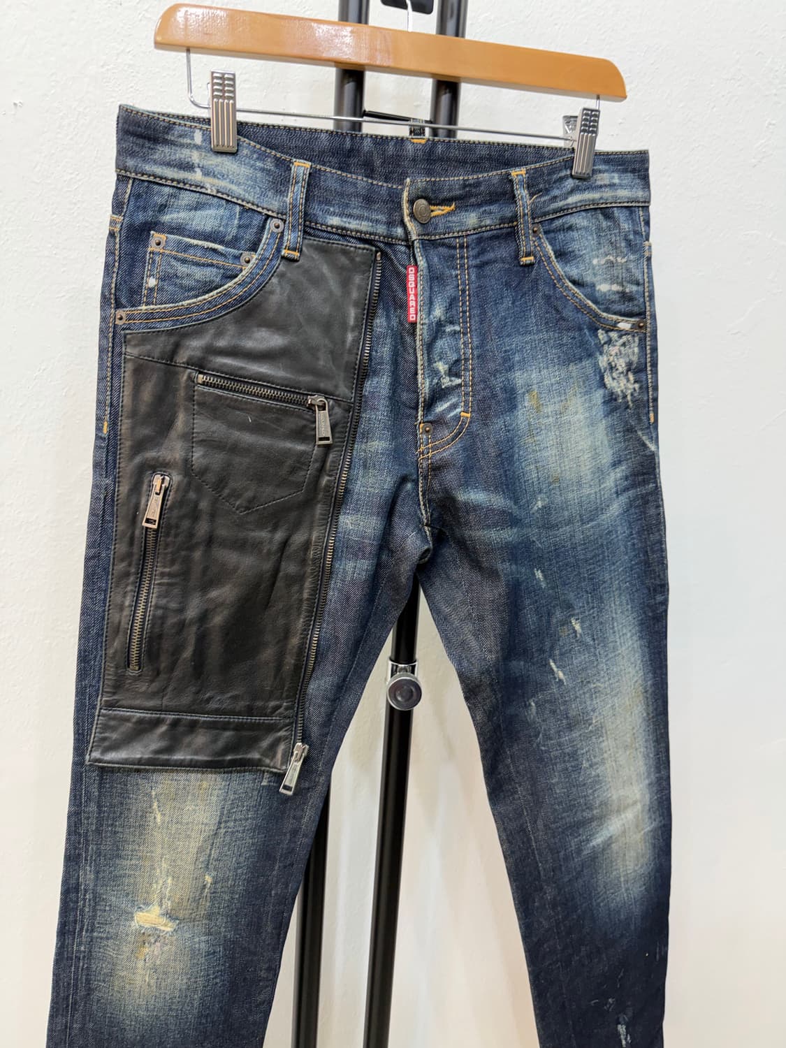 정품) DSQUARED2 가죽 패치 데님 청바지 44(32) 상품이미지2