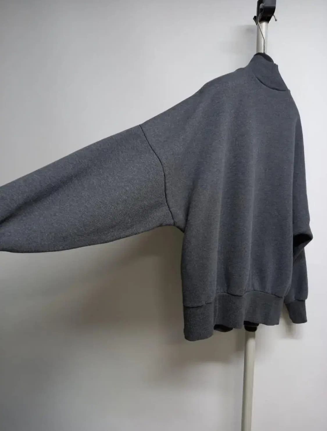 아디다스 기모 하프넥 루즈박시핏 맨투맨 55.66 상품이미지8