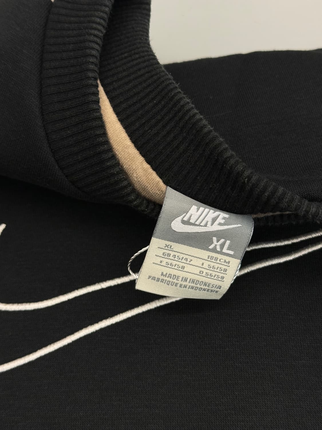 나이키 90‘s 오버핏 빅스우시 사이드라인 스웻 셔츠 상품이미지3