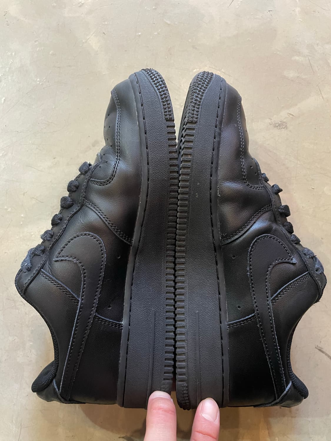 나이키 에어포스1 블랙 250 상품이미지4