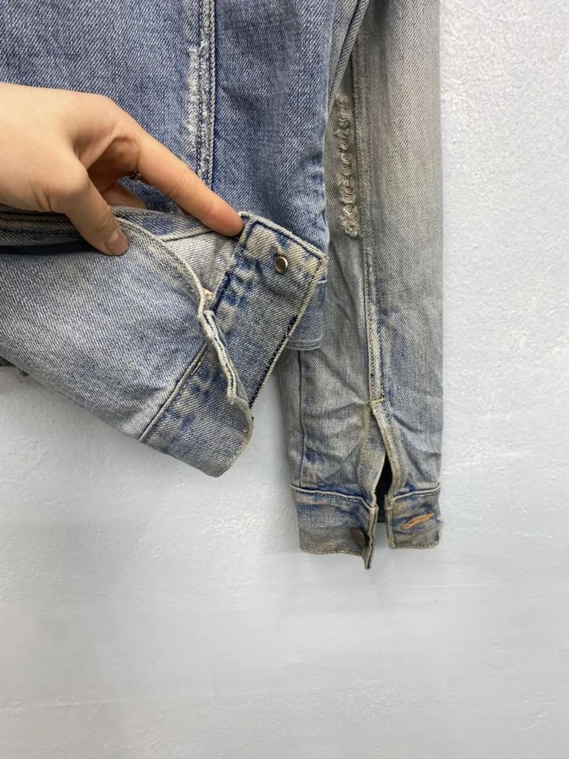 Abercrombie & Fitch washed denim jacket 상품이미지6