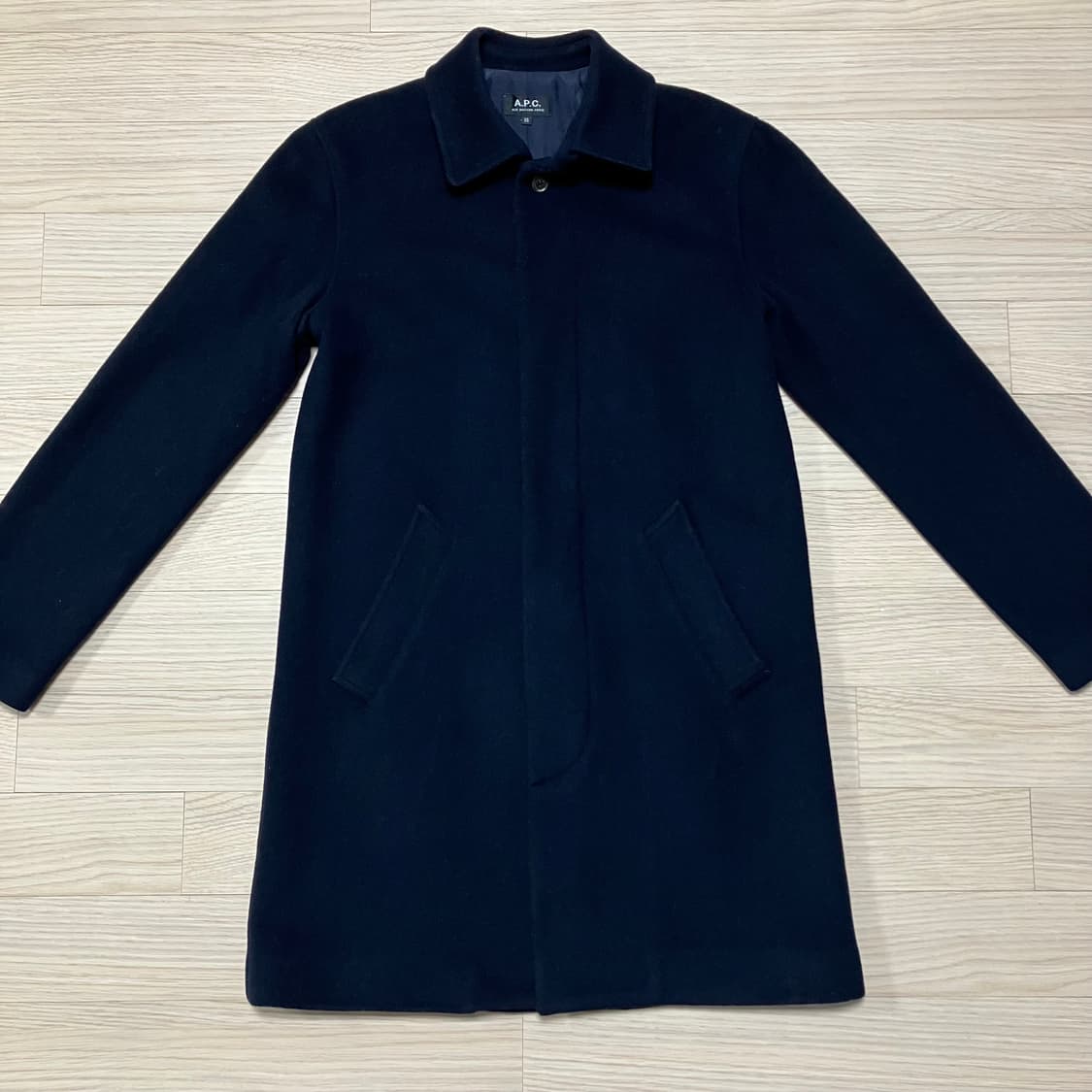 아페쎄 울캐시미어 코트 다크네이비 상품이미지2