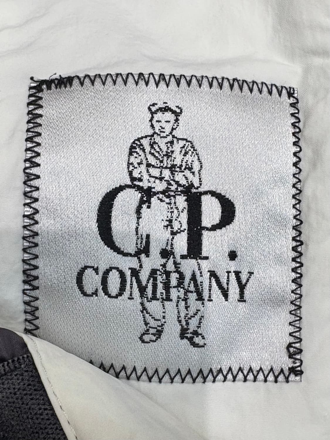 CP company 패딩조끼 상품이미지9