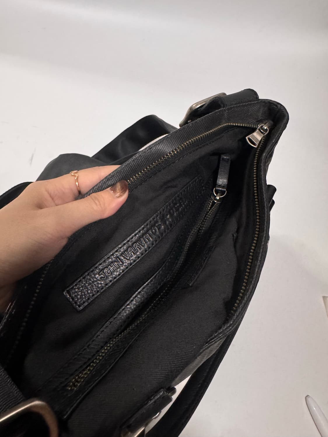 존바바토스 토트백 상품이미지2