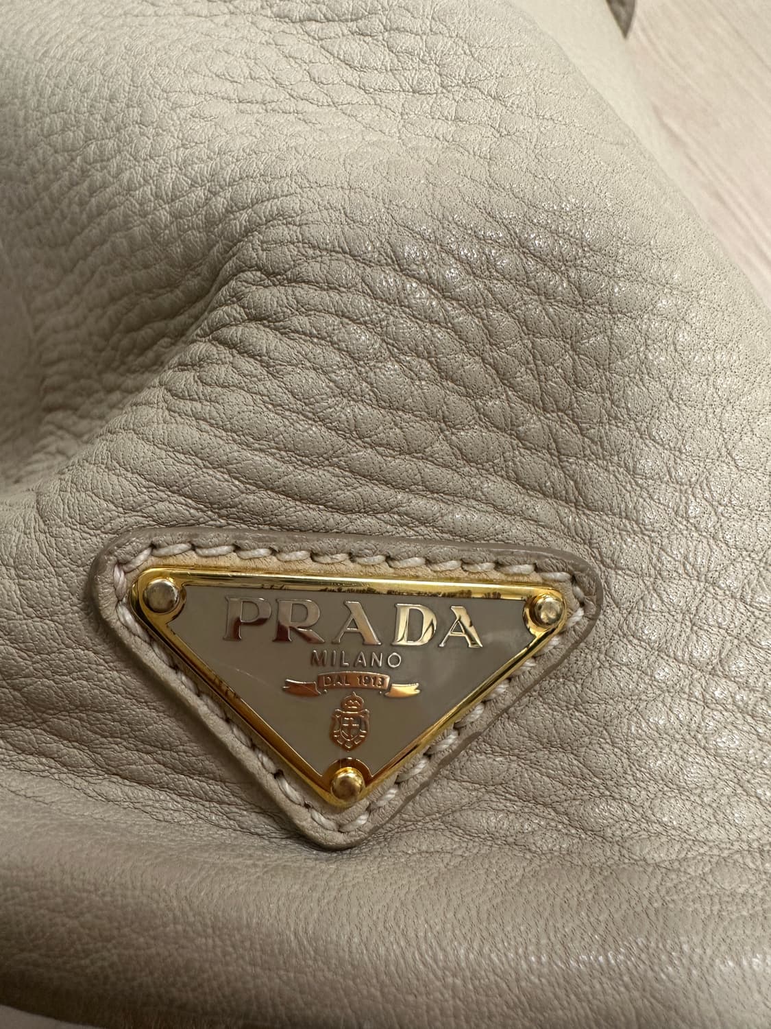 정품 프라다 베이지 숄더백 상품이미지4