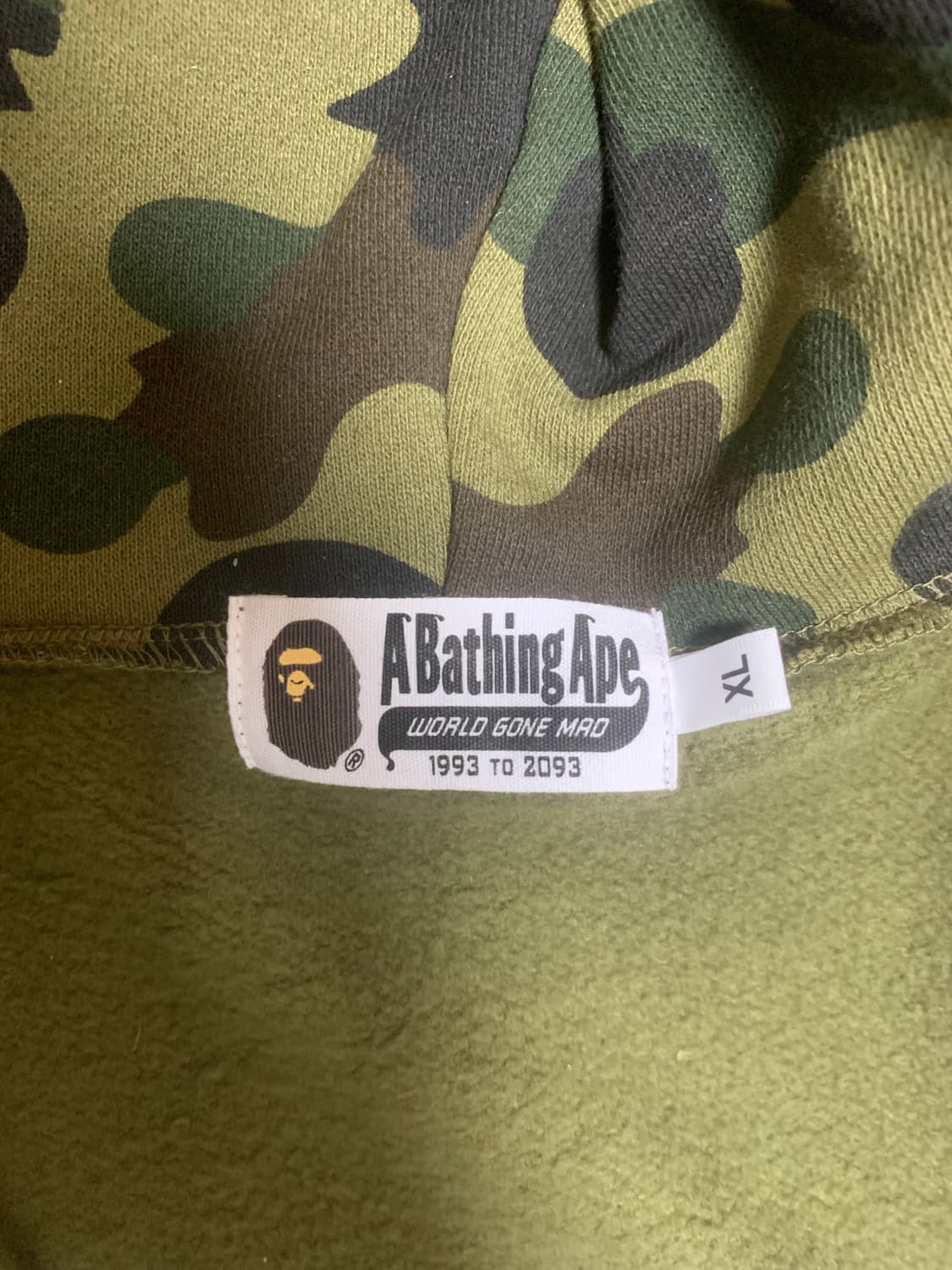 새상품급) 베이프 샤크 후드집업 녹계 카모 상품이미지4