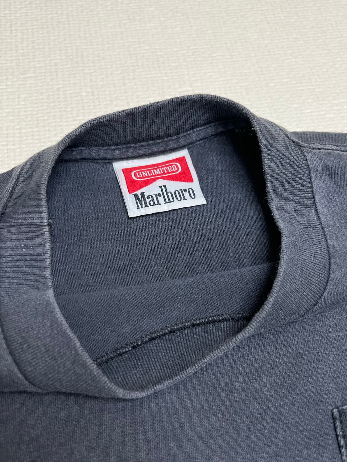 90s 말보로 코요테 프린팅티셔츠 페이팅블랙 L사이즈 상품이미지4