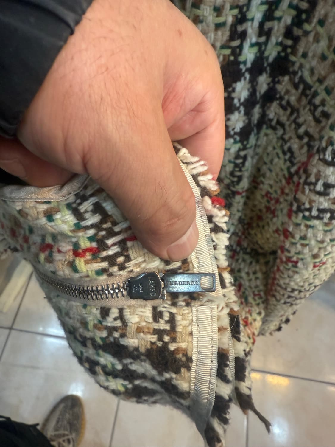 44/66-77 정품 버버리 울 노바체크 자켓 팝니다 상품이미지7