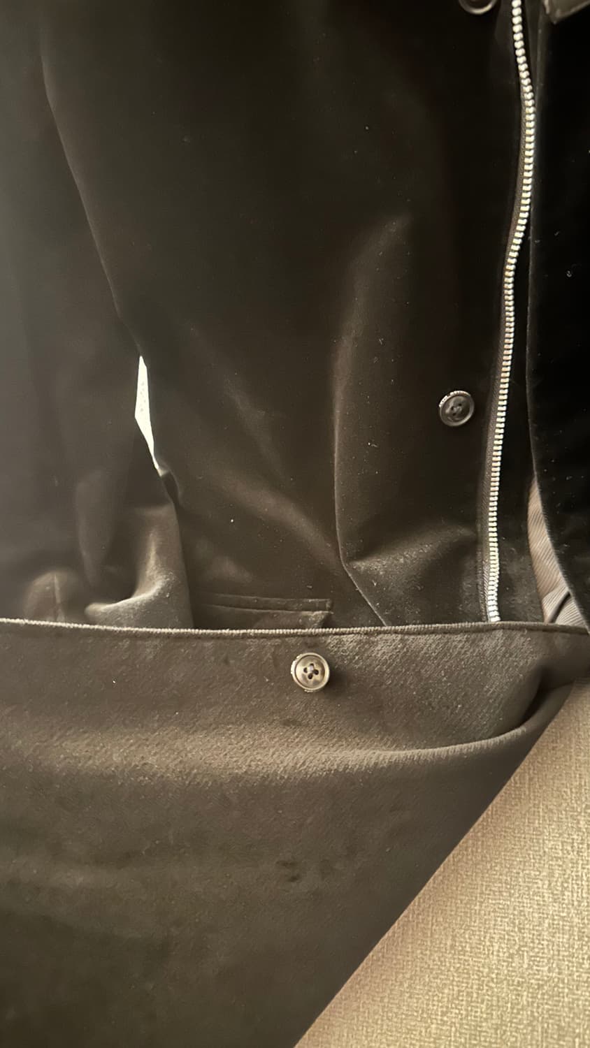 토네이도마트 견장 지퍼 밸벳 버튼코트  상품이미지2