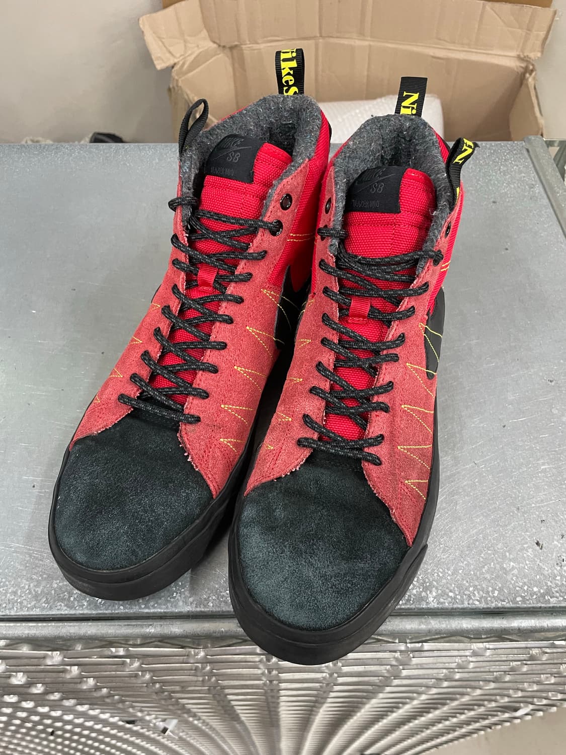 나이키 SB 줌 블레이저 미드 블랙 레드 285 (gr-4758) 상품이미지2