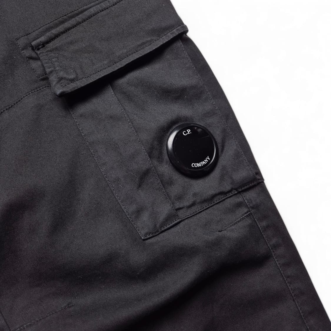 [52] CP컴퍼니 렌즈 카고팬츠 상품이미지5