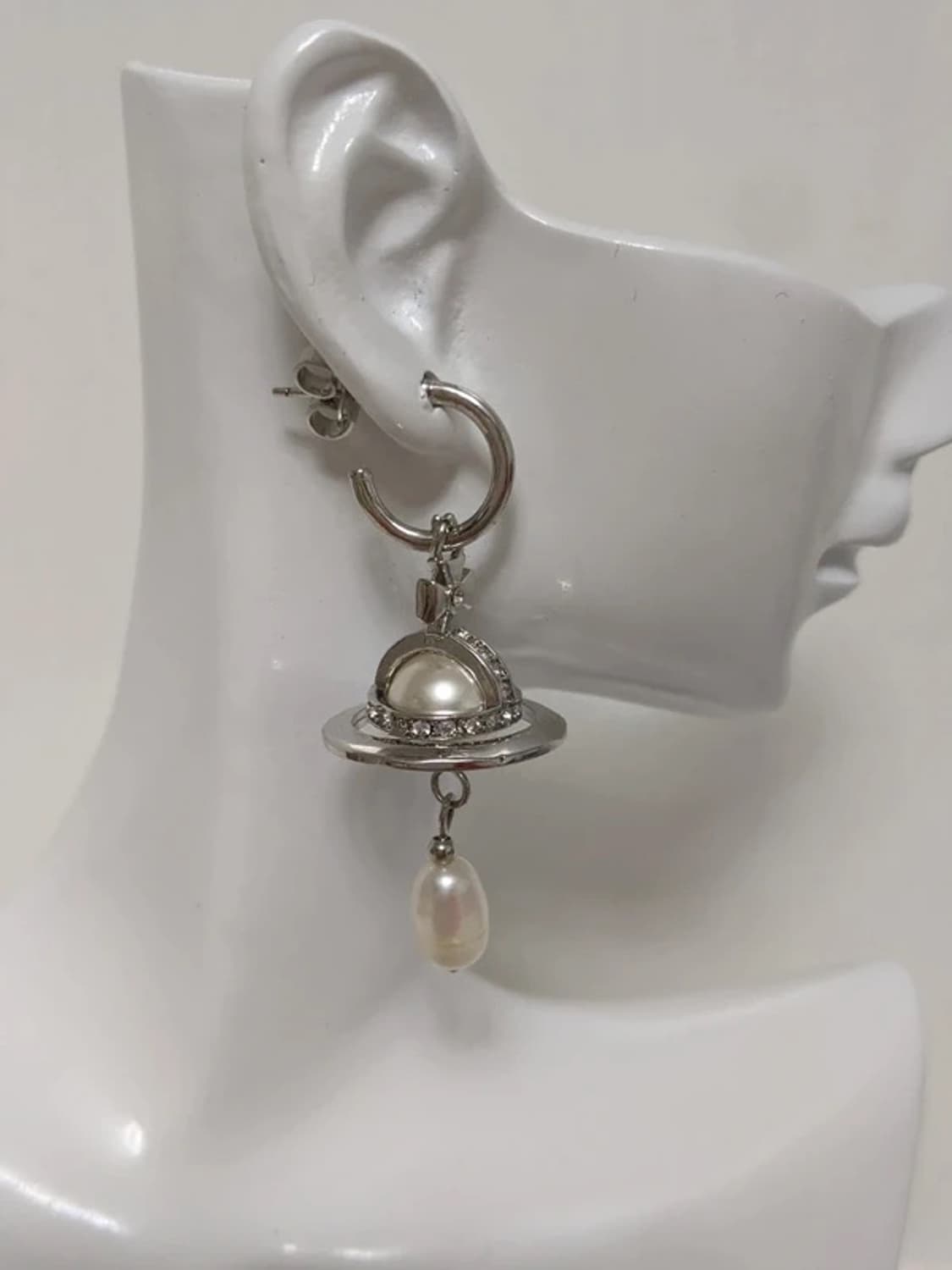 Silver Planet Pearl Drop Earrings 상품이미지2
