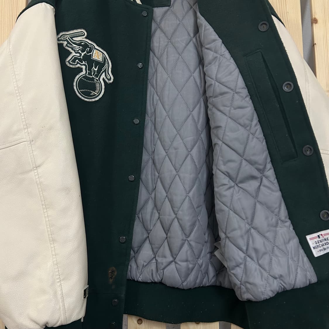 (L)뉴에라 오클랜드 어슬레틱스 스타디움 바시티 자켓 상품이미지7