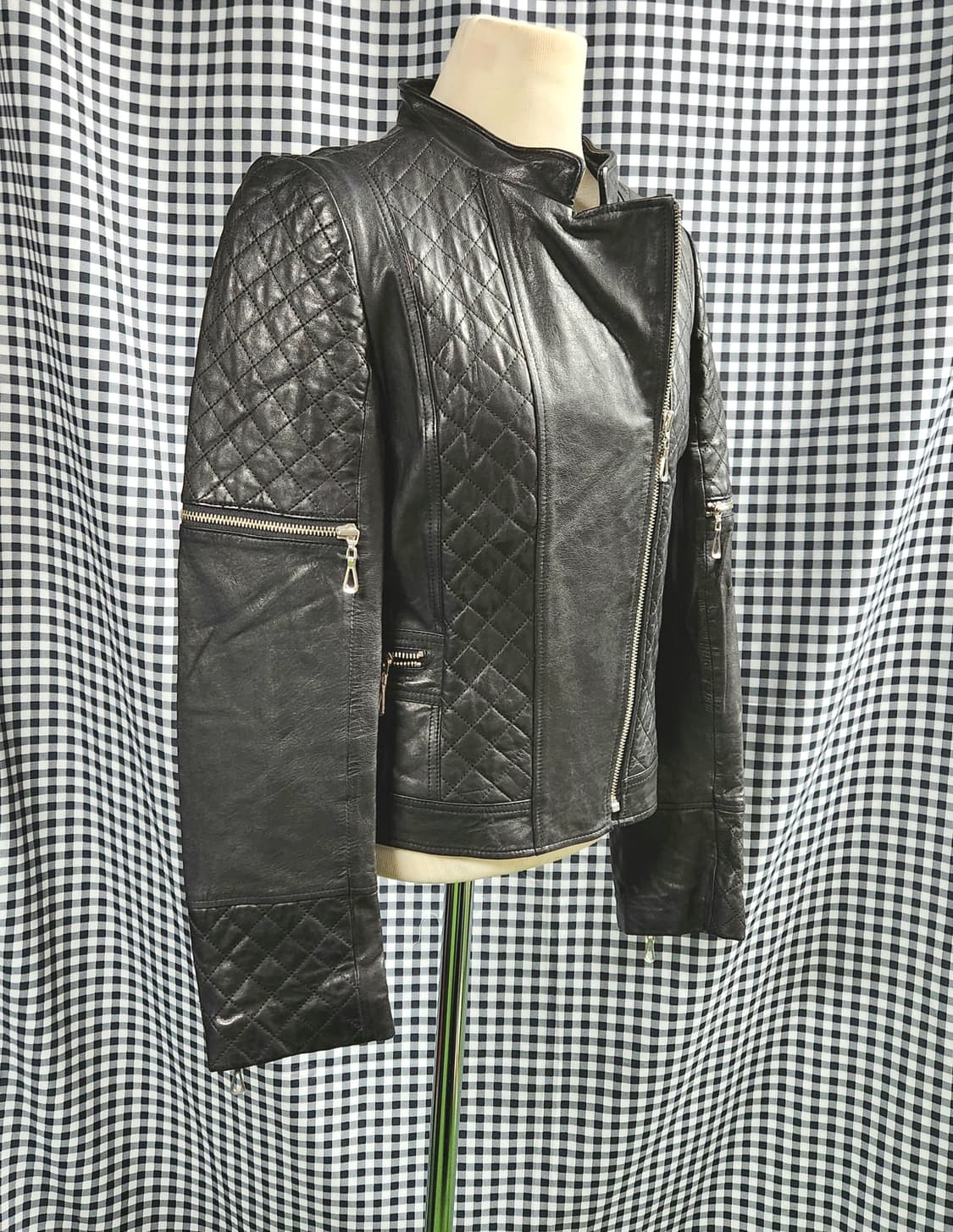 Bobaere ITALY 리얼 양가죽 퀼팅 라이더 자켓 | 슬림핏 블랙 상품이미지2