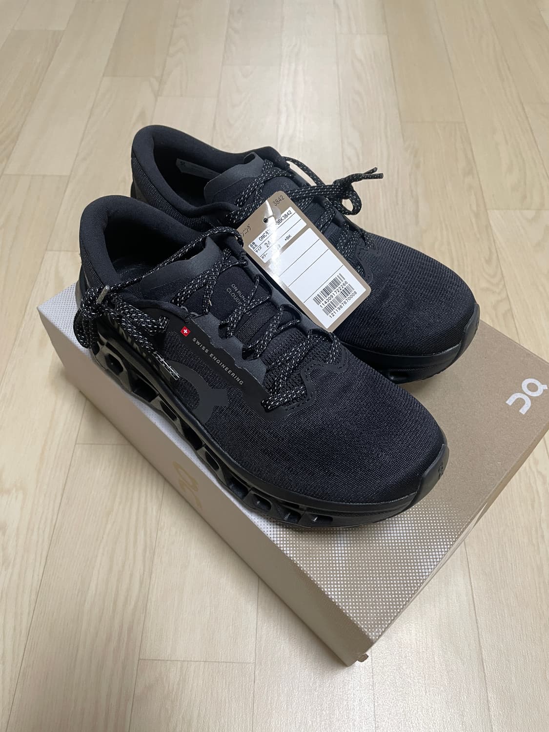 온러닝 클라우드몬스터 3 올블랙 색상 240mm 상품이미지1