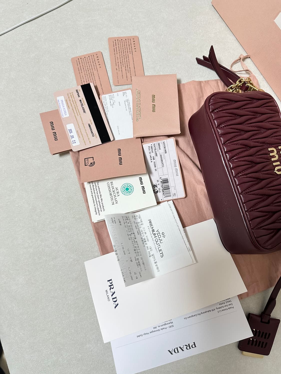 [새상품급 정품] 미우미우 마테라쎄 크로스백 상품이미지3