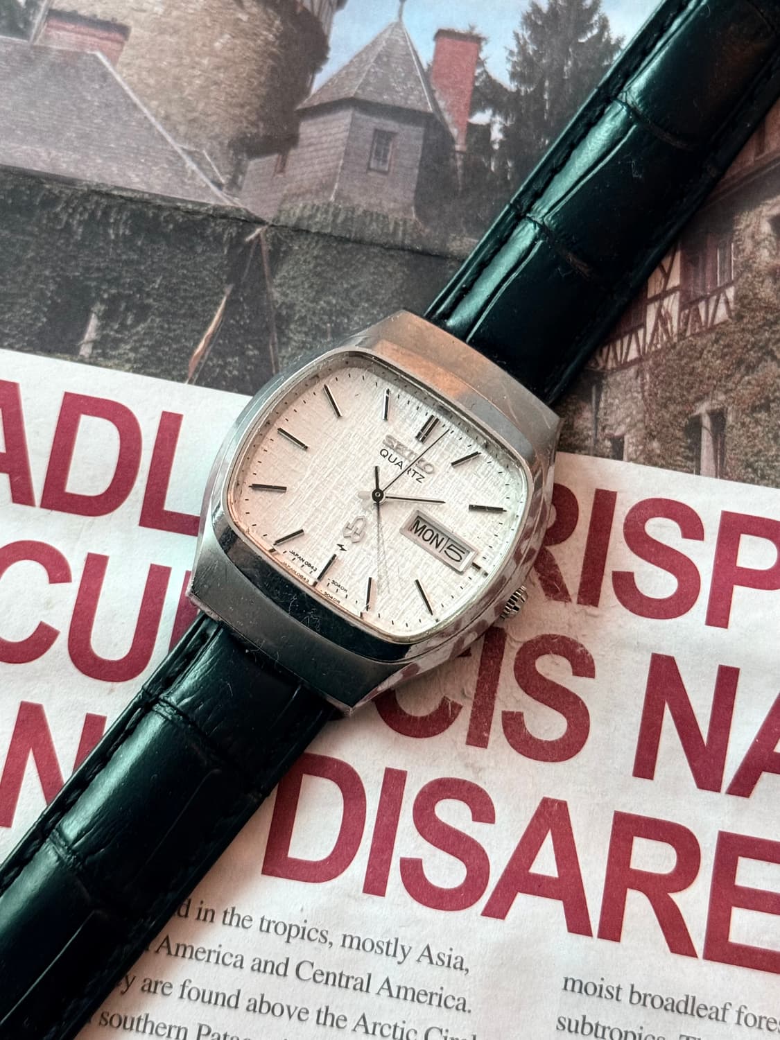 Seiko 세이코 쿼츠 스퀘어 아이보리 린넨 다이얼 상품이미지1