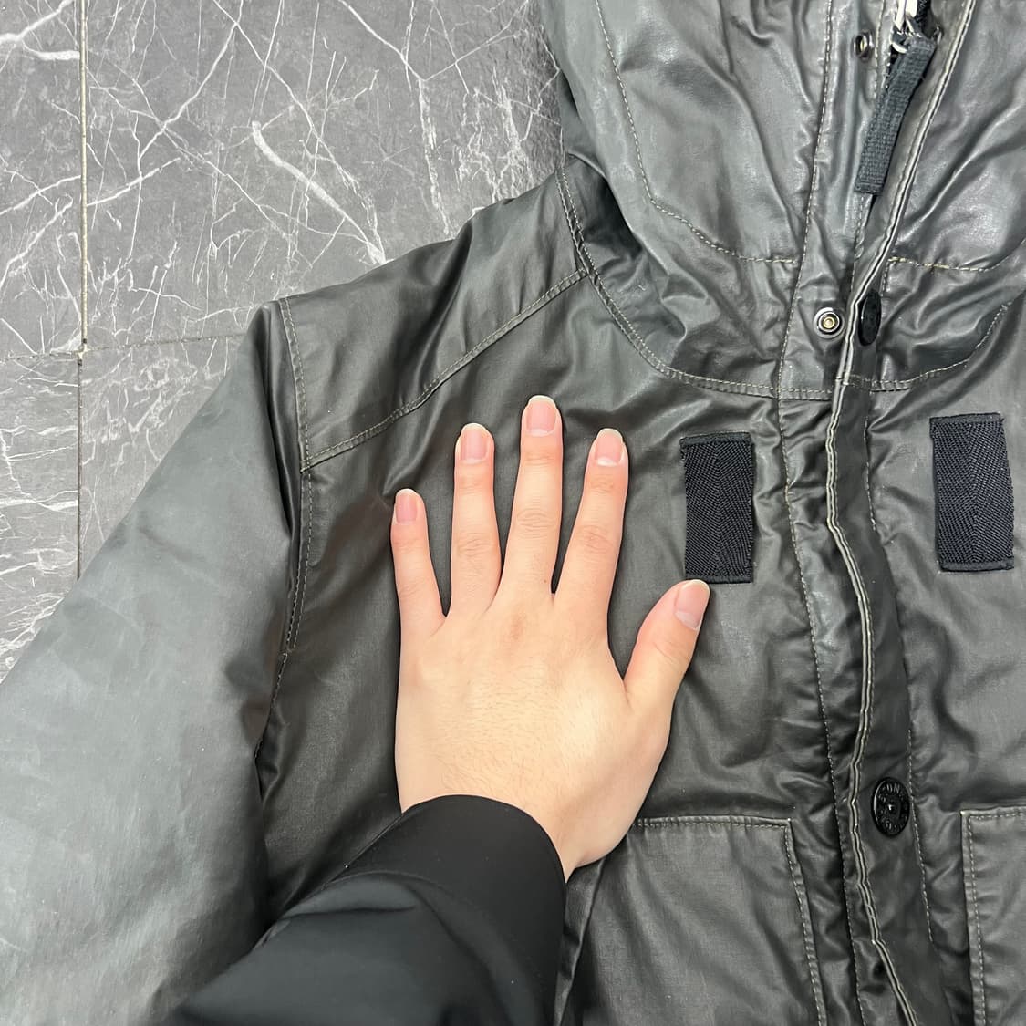 스톤아일랜드 와펜 왁스드 아이스 2 후드 자켓 상품이미지9